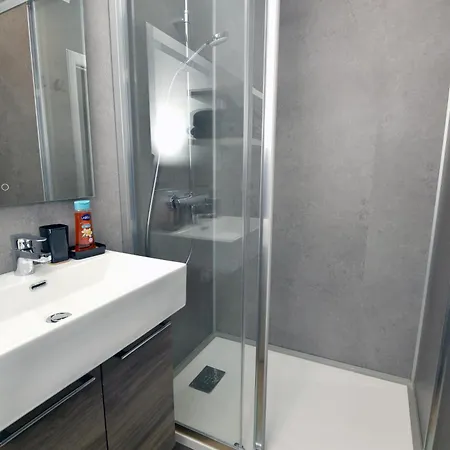 Appartement Le Bleu Omer - Jacuzzi Non Dispo & Netflix - Terrasse Privee I Coeur De & Transports - Ideal Famille - Speciale