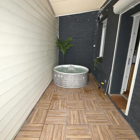 Apartment Jacuzzi I Terrasse Privee I Calme I Coeur De Saint-Omer (Pas-de-Calais)